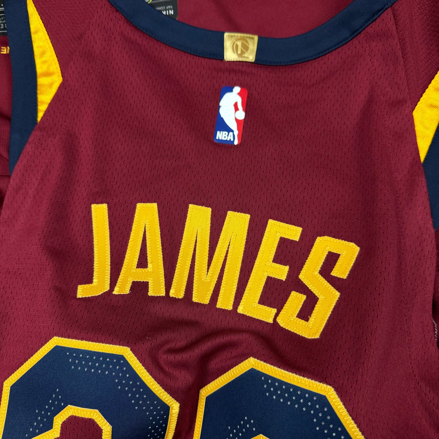 Lebron James Cleveland Cavaliers Nike Authentic NBA Jersey Size 40 NEW