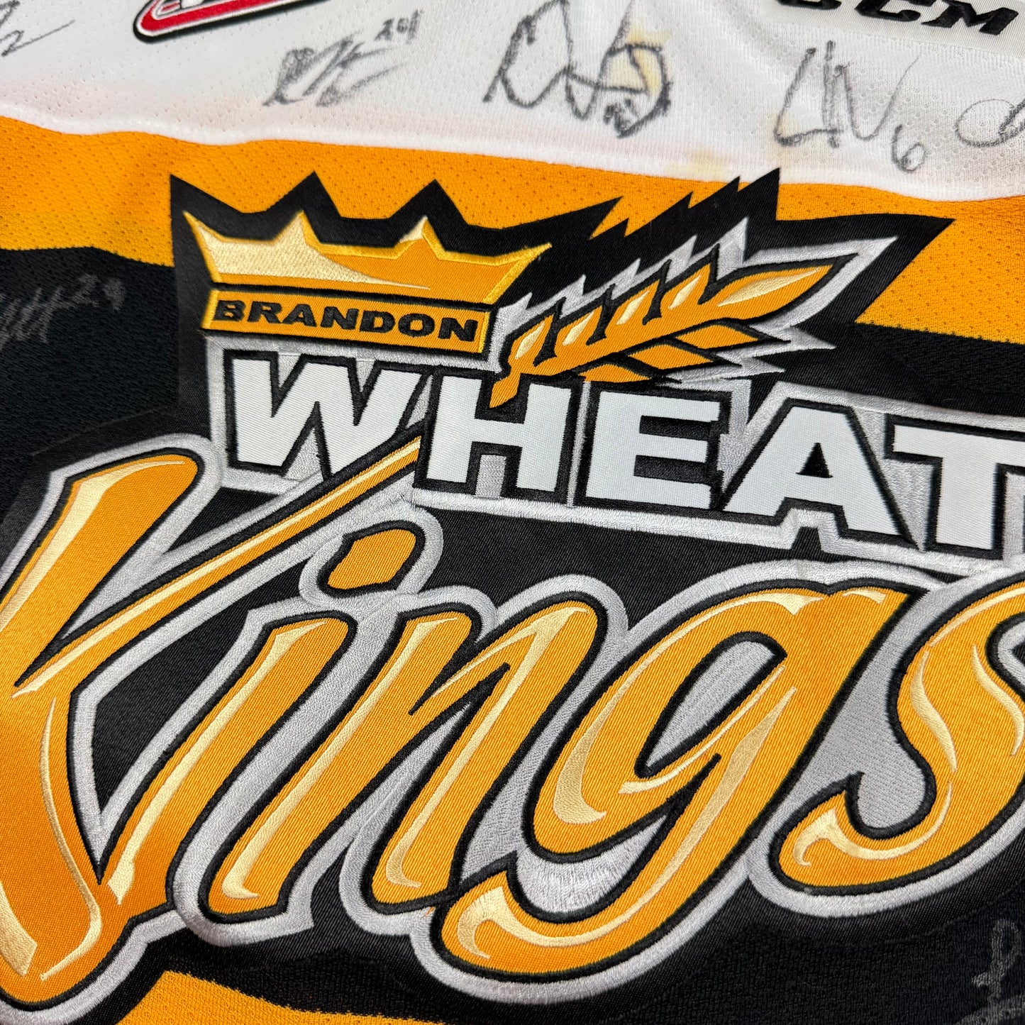 Brandon Wheat Kings Team Signed WHL CCM Hockey Jersey Size XXL