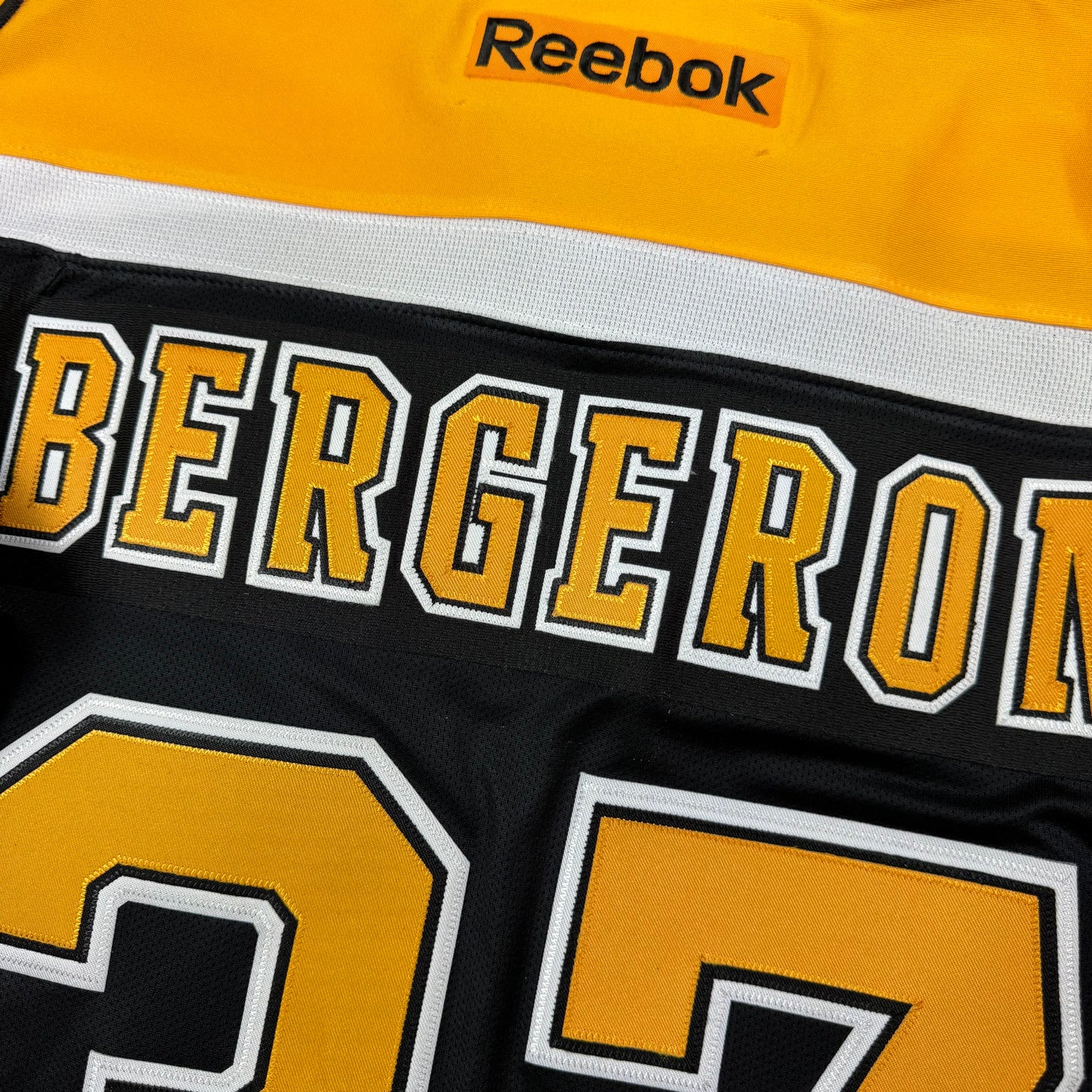 Patrice Bergeron Boston Bruins Vintage Reebok NHL Hockey Jersey Size Large